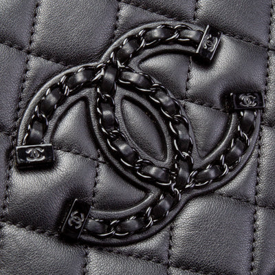 CHANEL Incognito CC Filigree Vanity Shoulder Bag - So Black