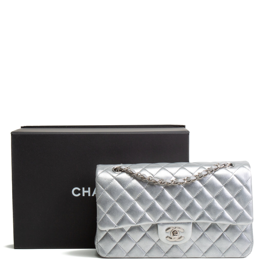 CHANEL Classic Medium Lambskin Double Flap - Metallic Silver