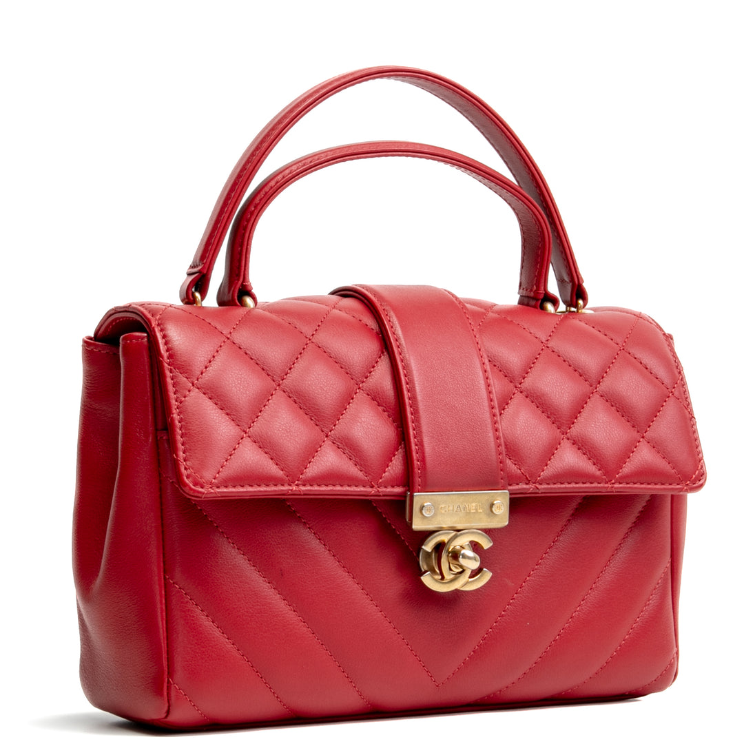 CHANEL In The City Top Handle Flap Bag - Red