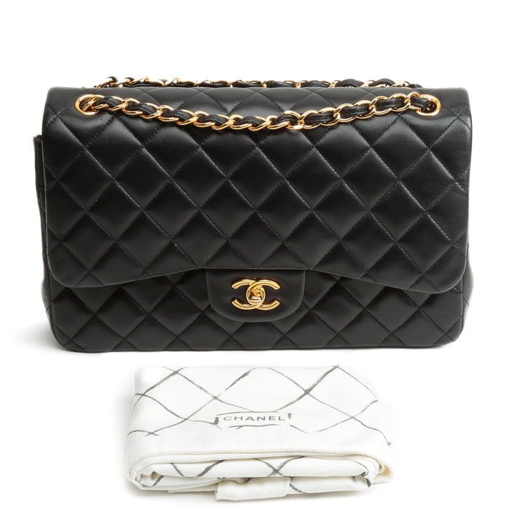 CHANEL Jumbo Double Flap Quilted Lambskin w/gold