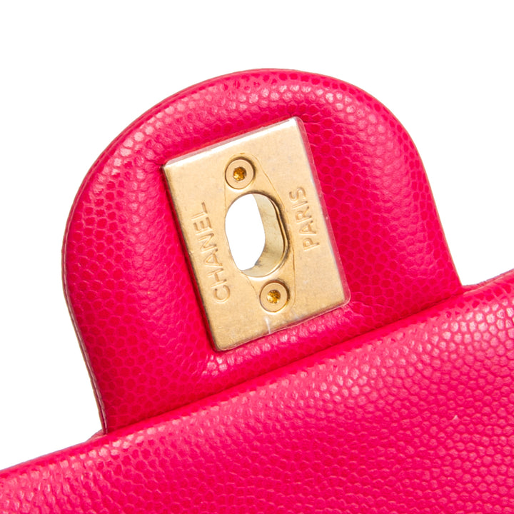 CHANEL Twist Your Buttons Small Flap Bag - Fuchsia