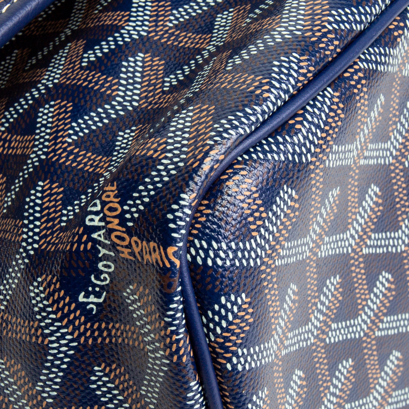 GOYARD Goyardine Capetien MM Messenger Bag -Navy Blue