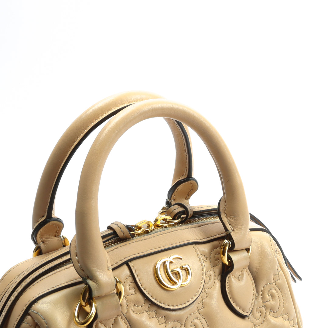 GUCCI GG Matelasse Handbag - Neutral