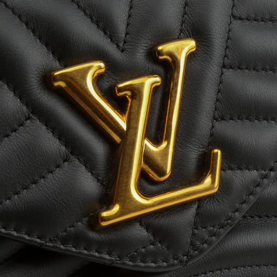 LOUIS VUITTON New Wave Chain Bag MM - Black