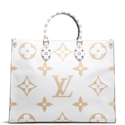 LOUIS VUITTON Monogram Giant Onthego GM - White