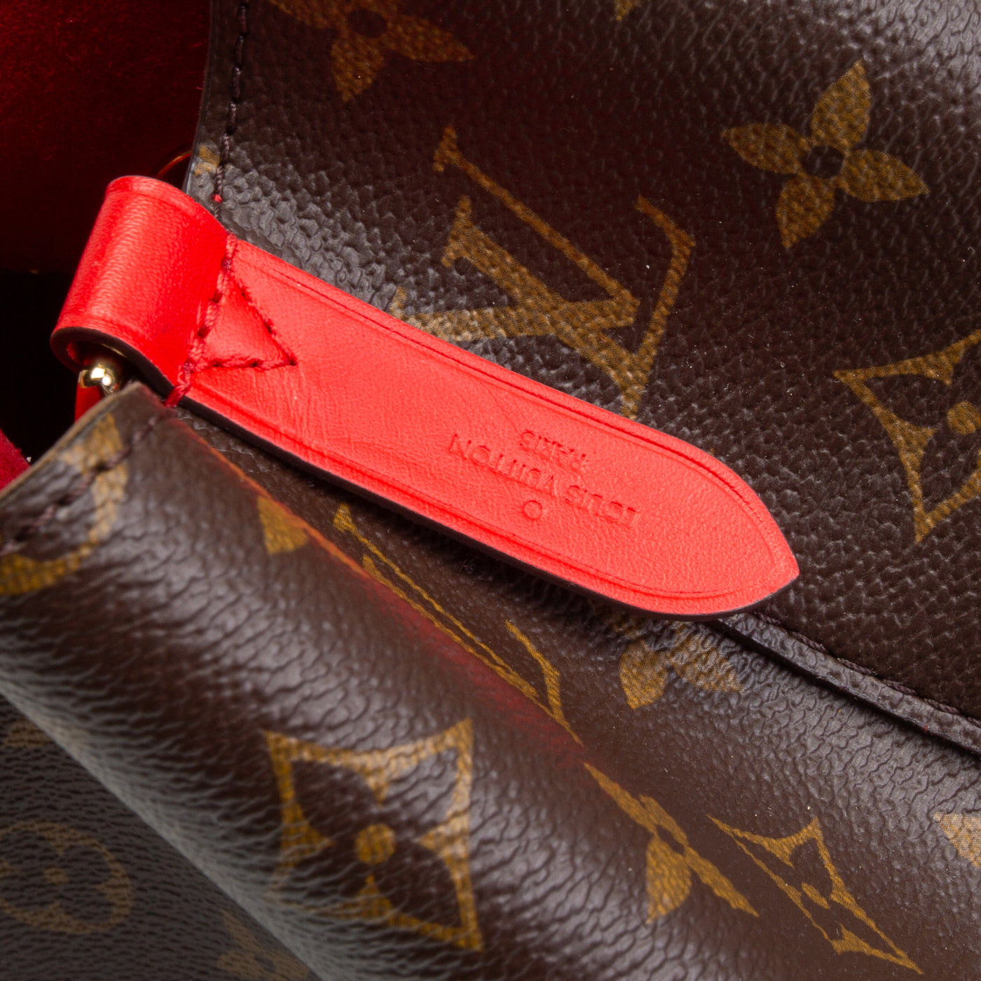 LOUIS VUITTON Monogram NeoNoe - Red