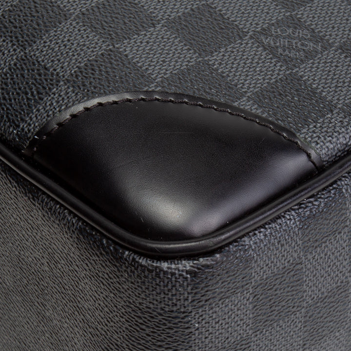 LOUIS VUITTON Damier Graphite Porte-Documents Voyage Messenger Bag