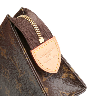 LOUIS VUITTON Monogram Toiletry 15 Pouch