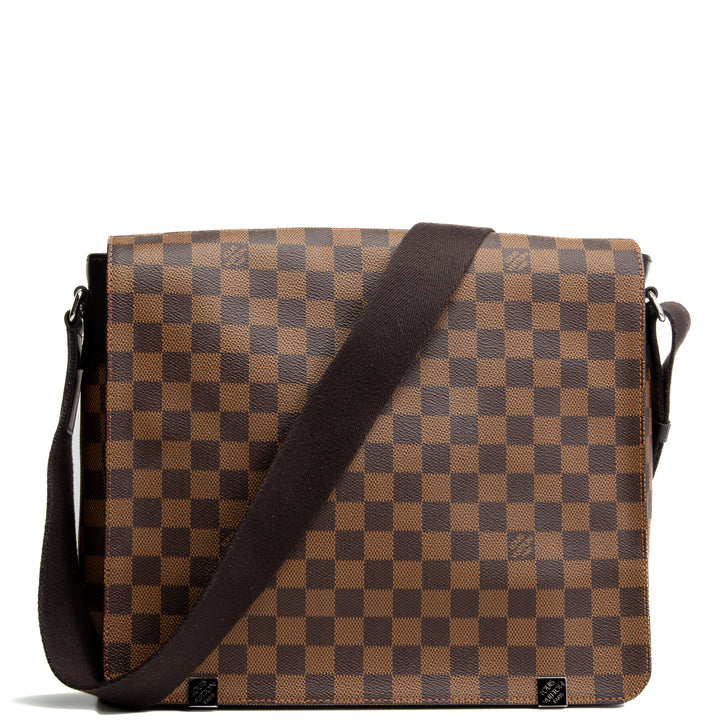 LOUIS VUITTON Damier Ebene District Messenger MM