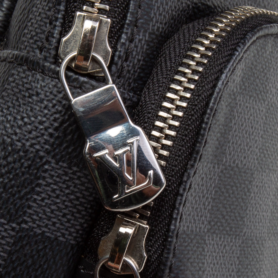 LOUIS VUITTON Avenue Sling - Damier Graphite