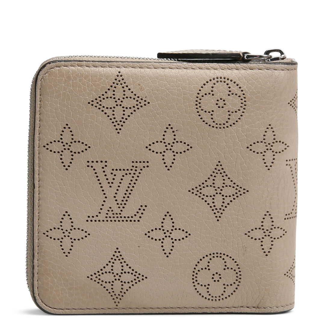 LOUIS VUITTON Mahina Zippy Compact Wallet - Turtledove