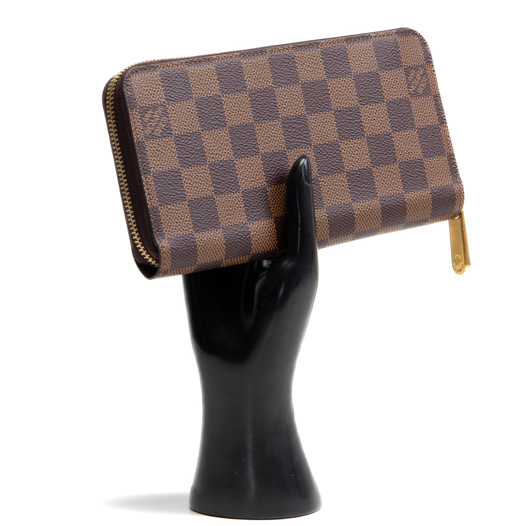 LOUIS VUITTON Zippy Wallet - Damier Ebene