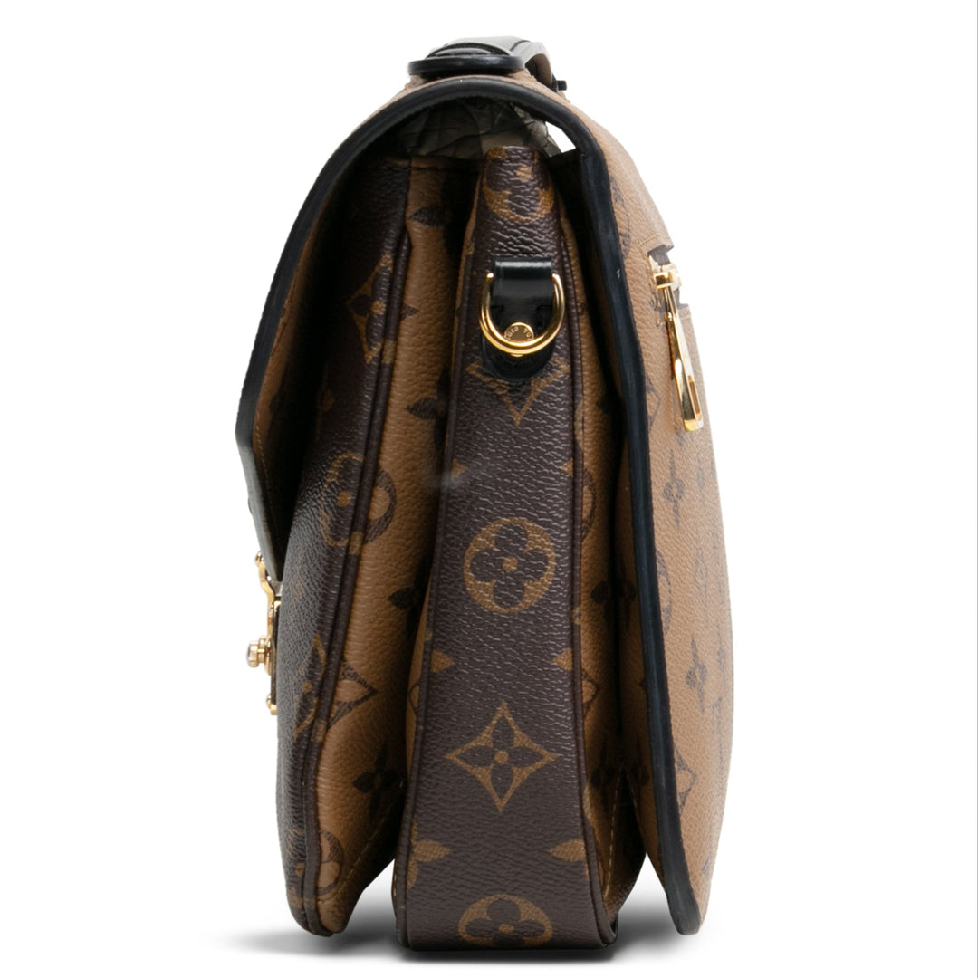 LOUIS VUITTON Pochette Metis Monogram Reverse