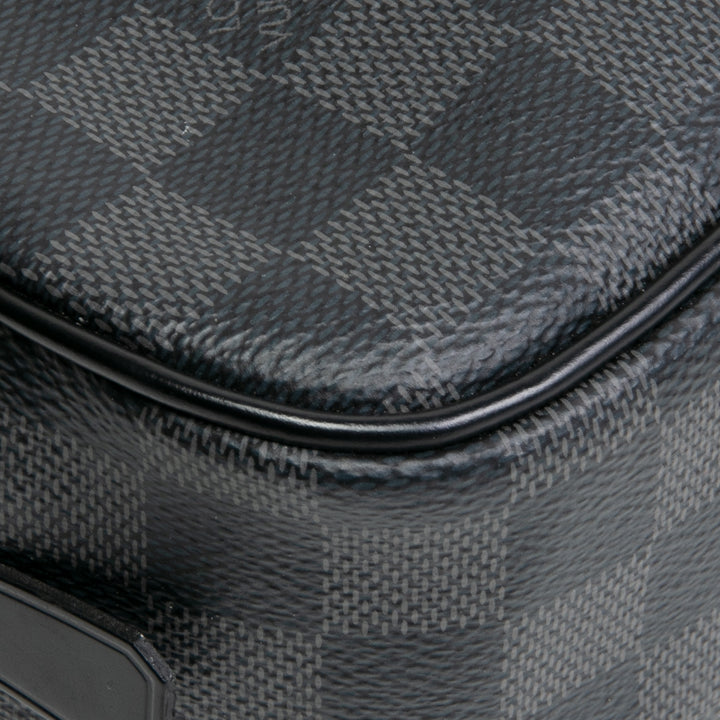 LOUIS VUITTON Toiletry GM Pouch - Damier Graphite