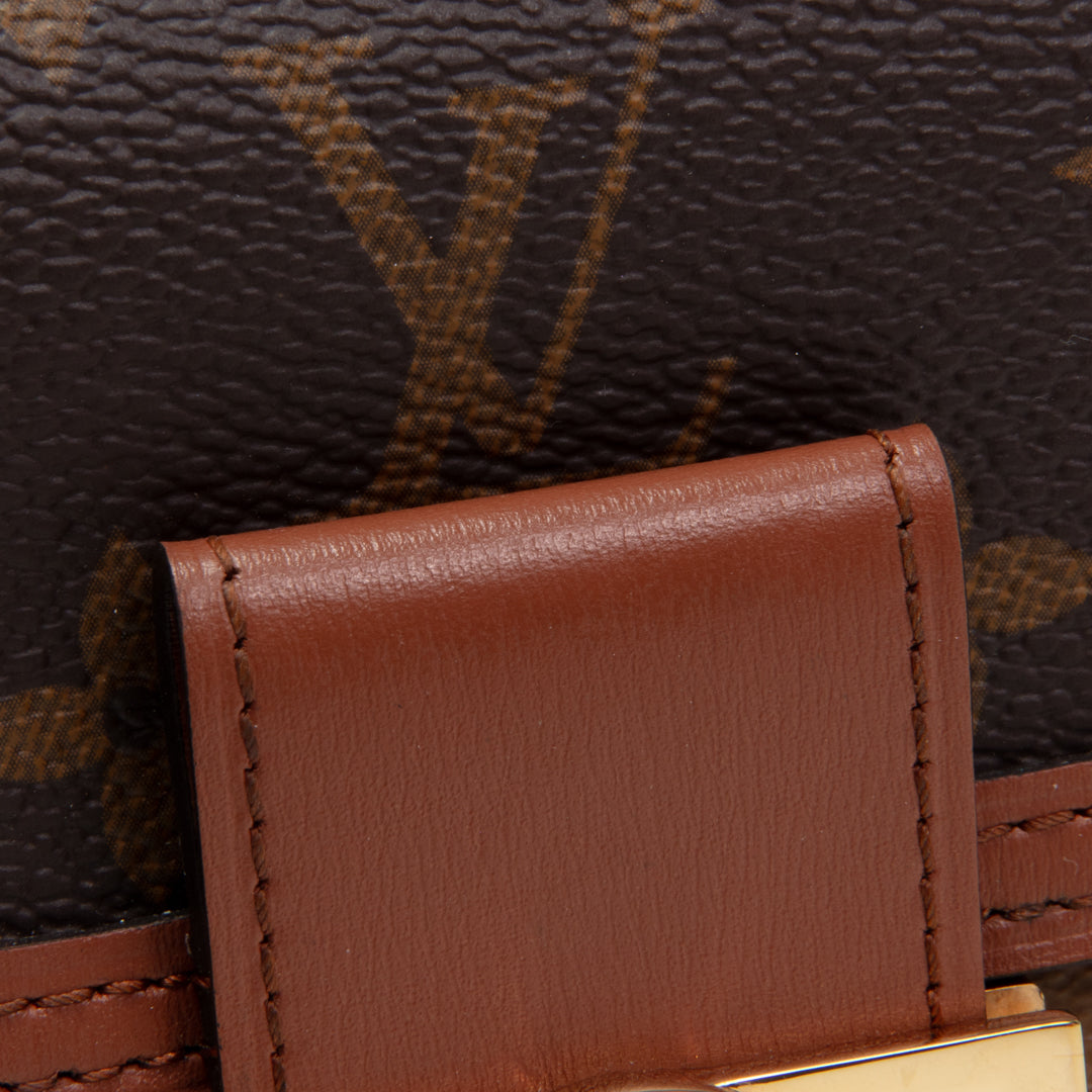 LOUIS VUITTON Dauphine Compact Wallet Reverse Monogram