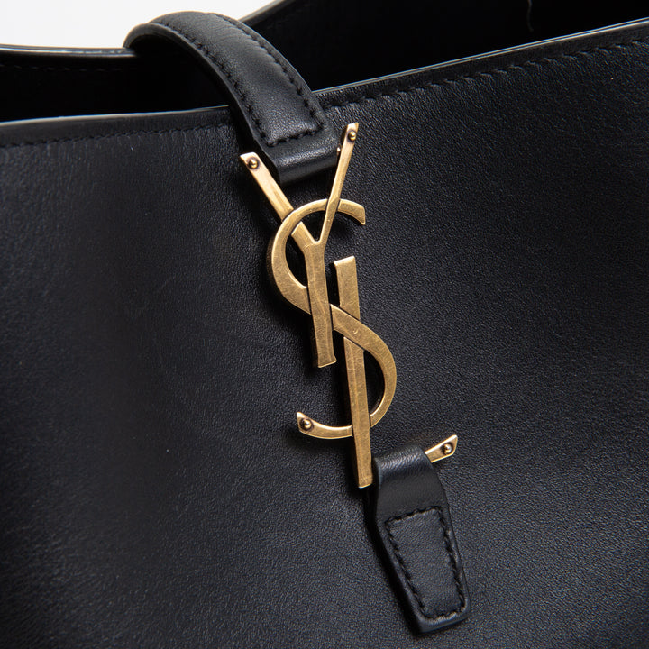 SAINT LAURENT LE 37 Small Bucket Bag Black